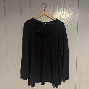 Old Navy Long Sleeve Oversized Boyfriend Henley — Black